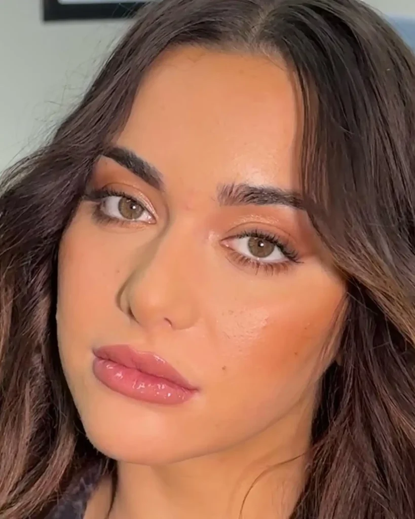 Glistening Bronzed Hues