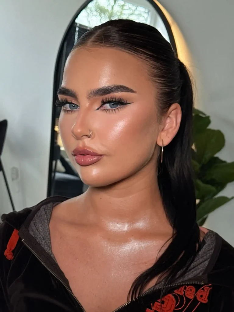 Siren Eyes and Gloss