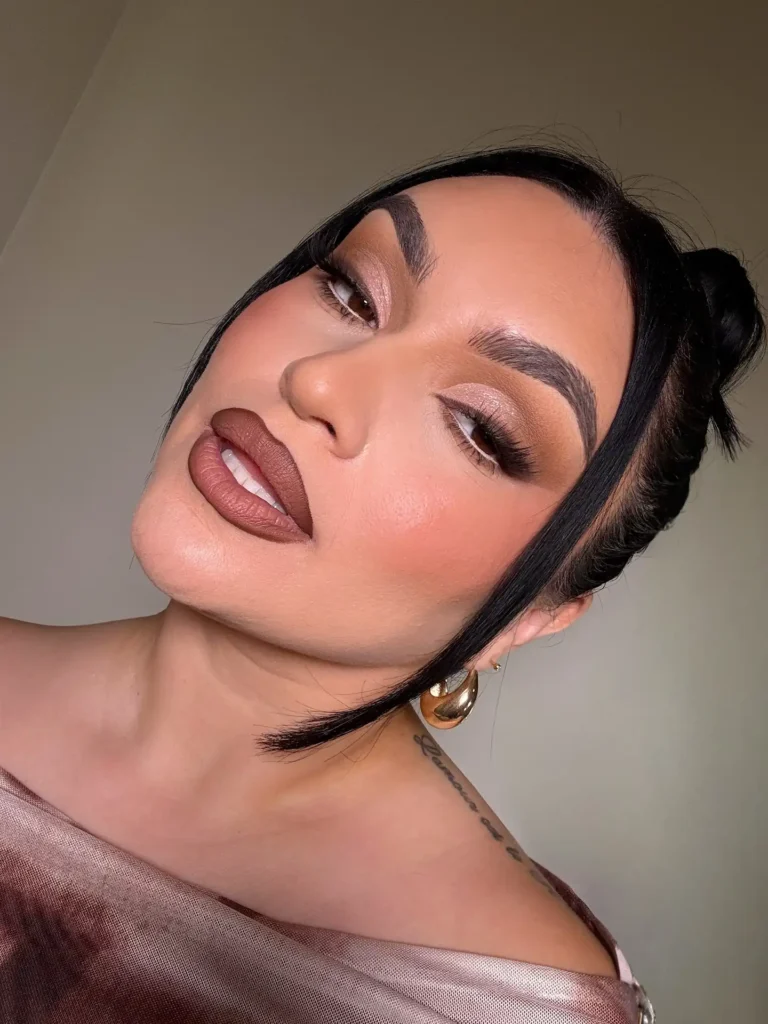 Velvety Cocoa Tones