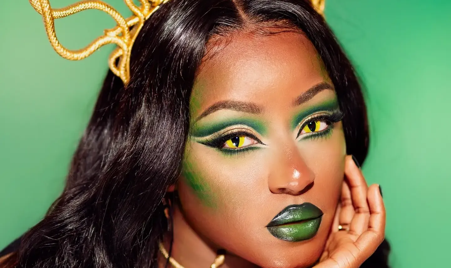 Fall Makeup Looks for Green Eyes